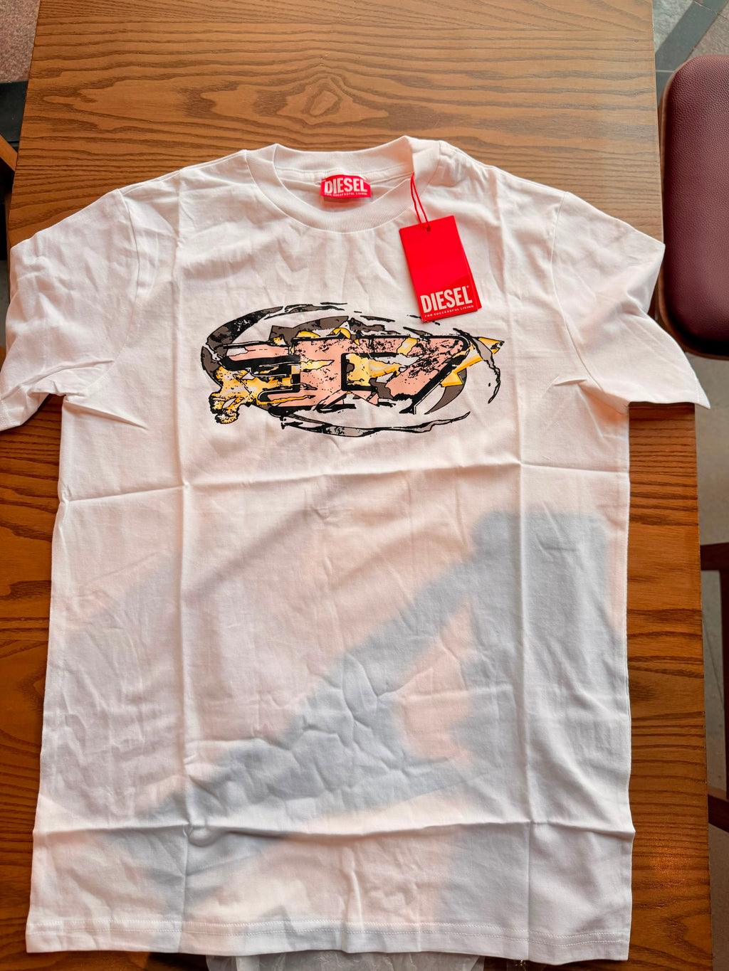 DIE.SEL T-Shirt With Oval D Logo